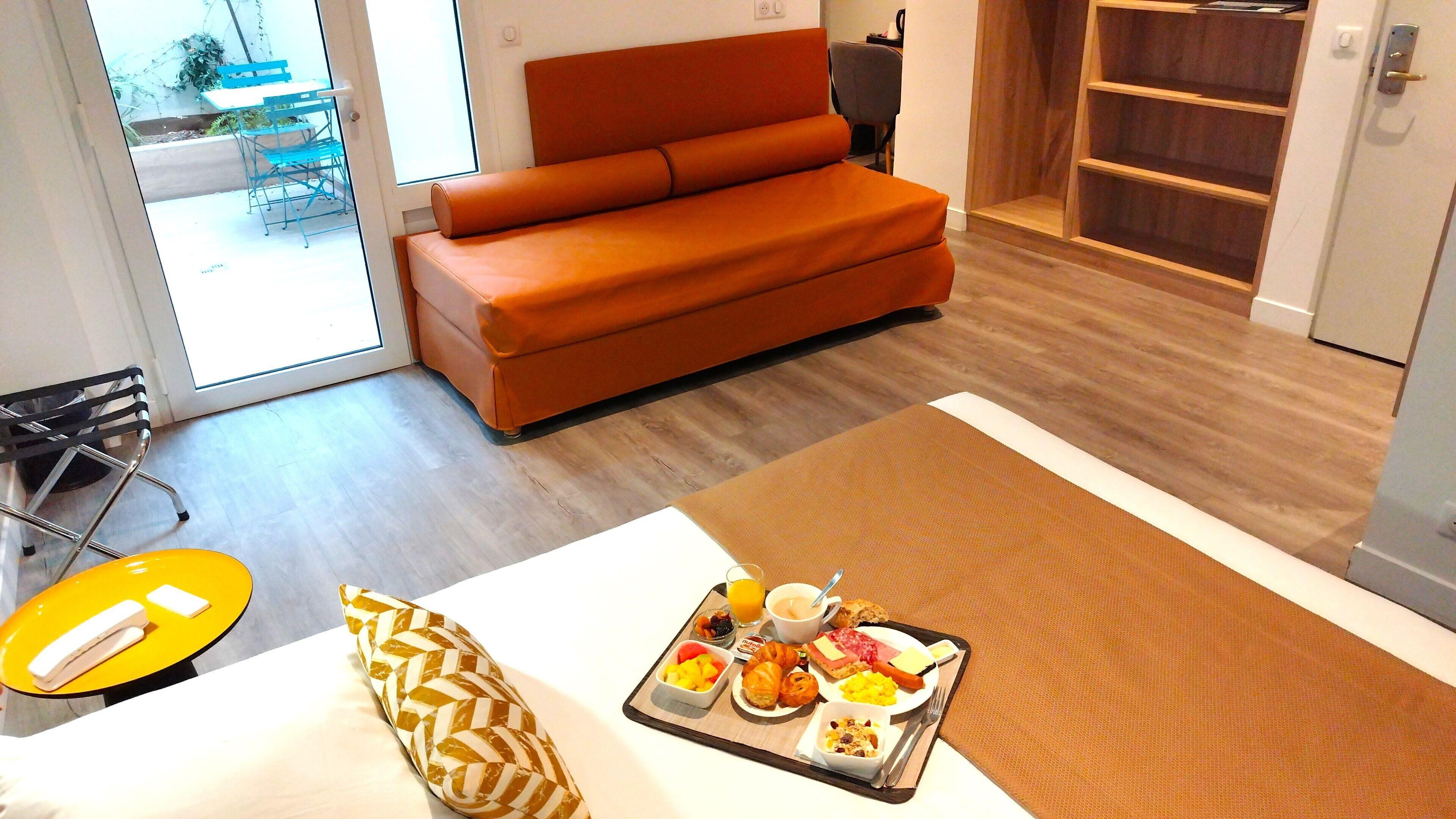 Avia Saphir Montparnasse 3*