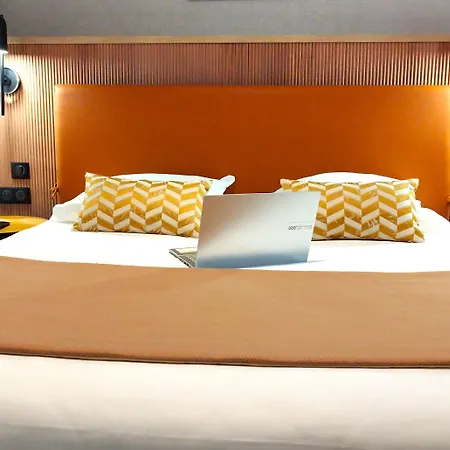 Avia Saphir Montparnasse Hotel 3*