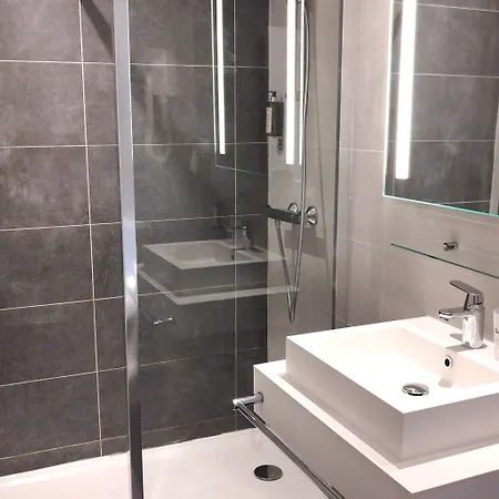 Avia Saphir Montparnasse Hotel Parigi