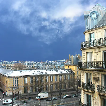 Avia Saphir Montparnasse Parigi