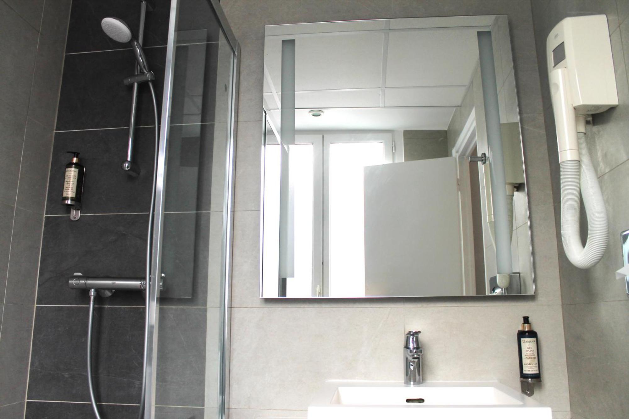 Avia Saphir Montparnasse 3* Parigi