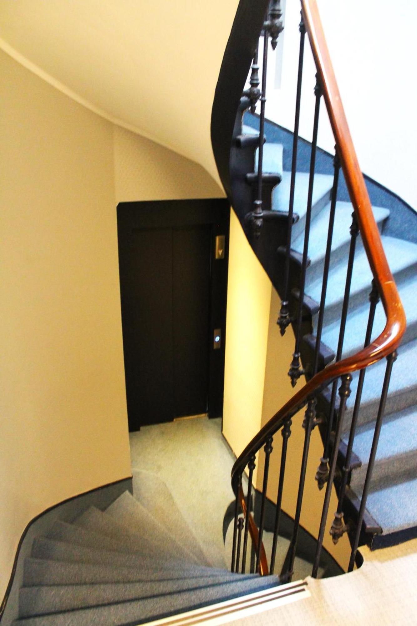 Avia Saphir Montparnasse Parigi
