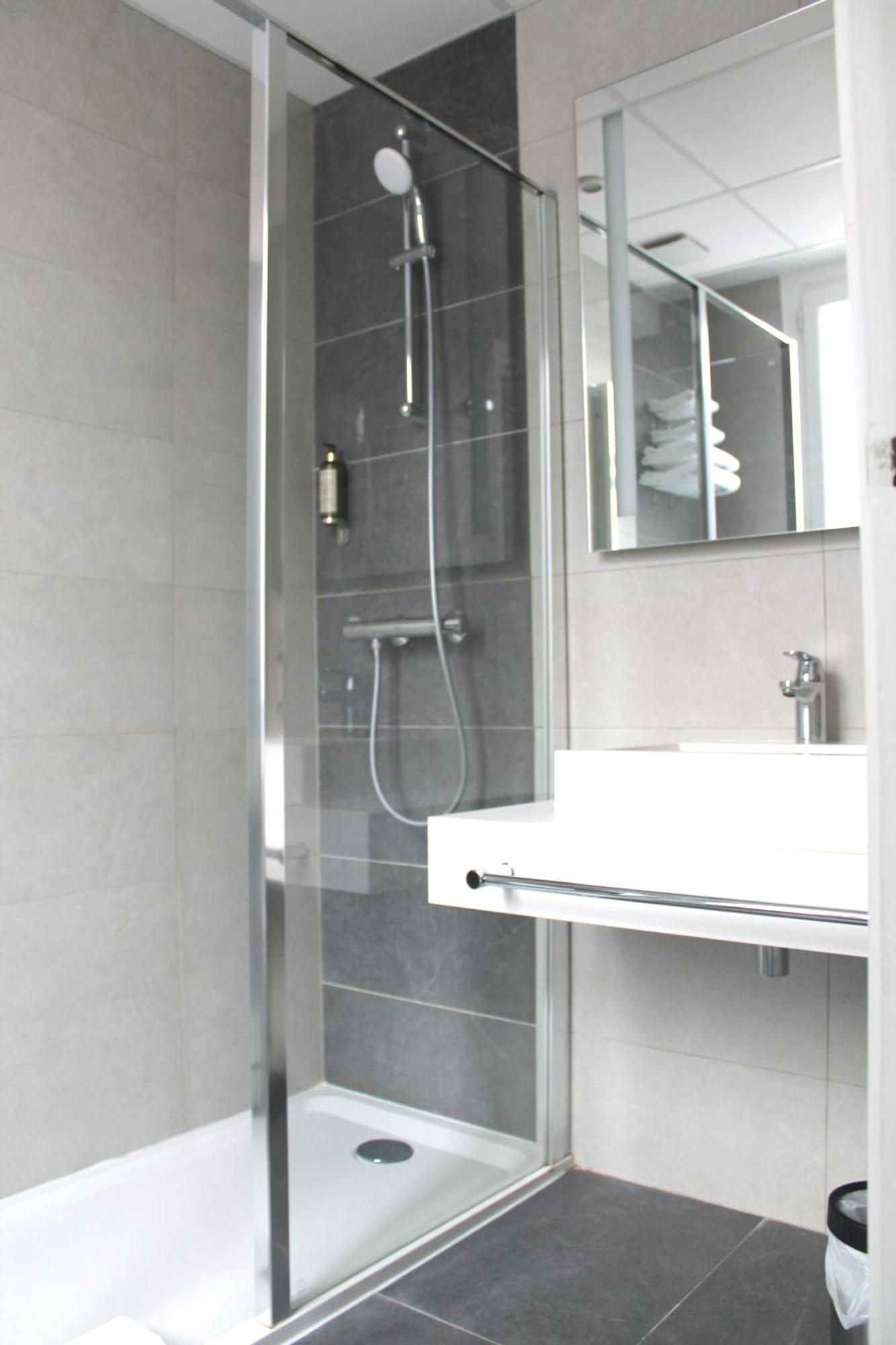 Avia Saphir Montparnasse 3* Parigi