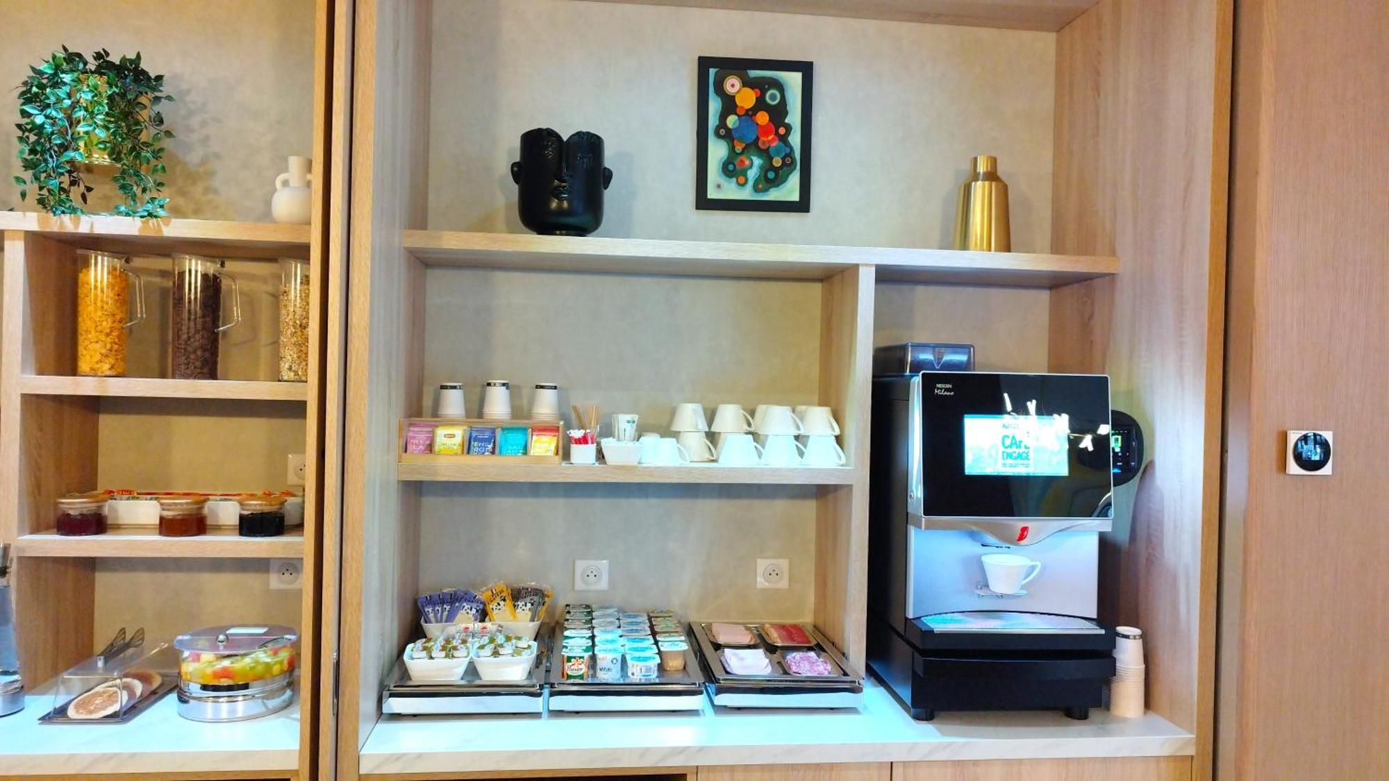 Avia Saphir Montparnasse 3* Parigi