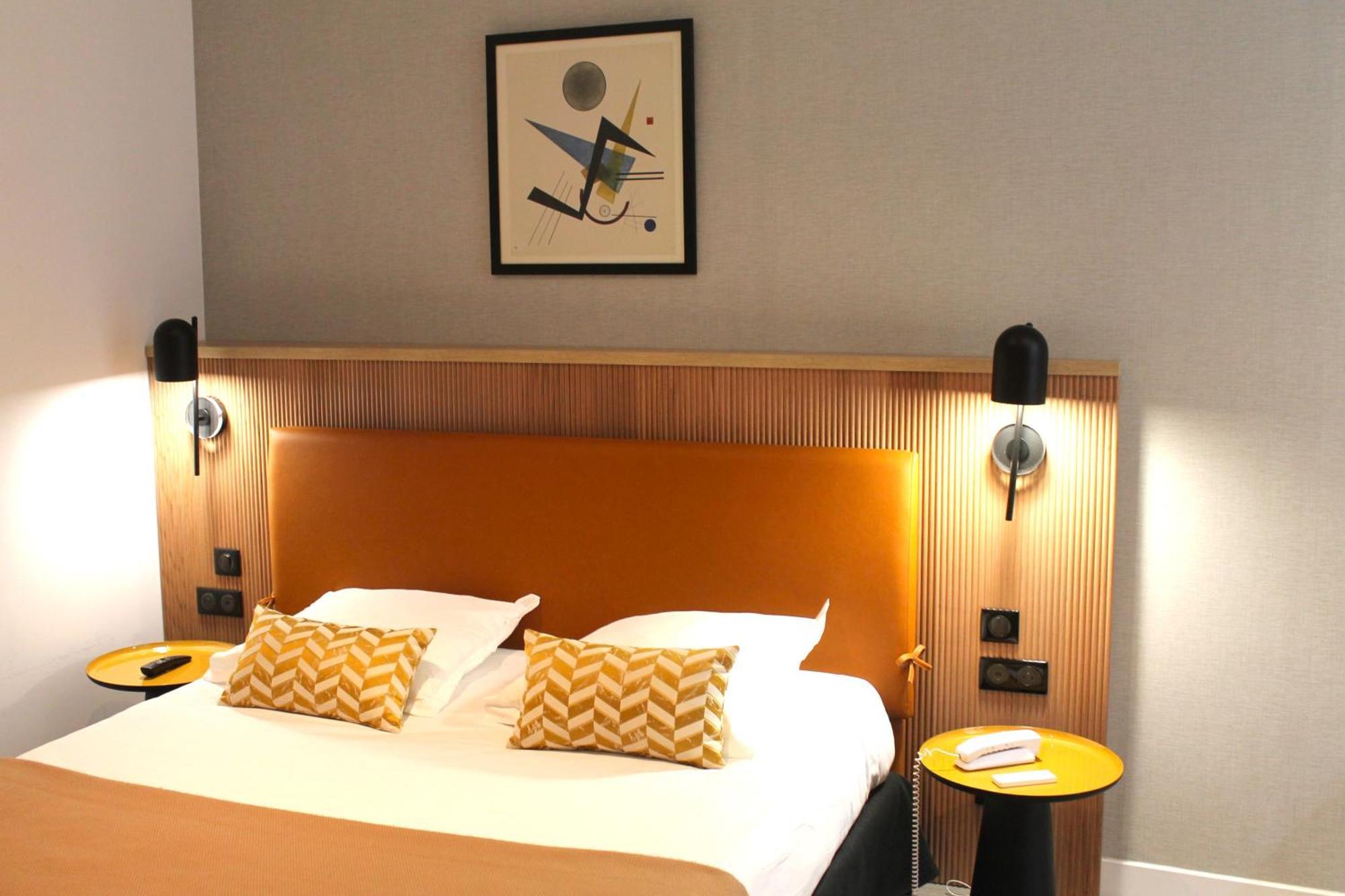 Avia Saphir Montparnasse Parigi