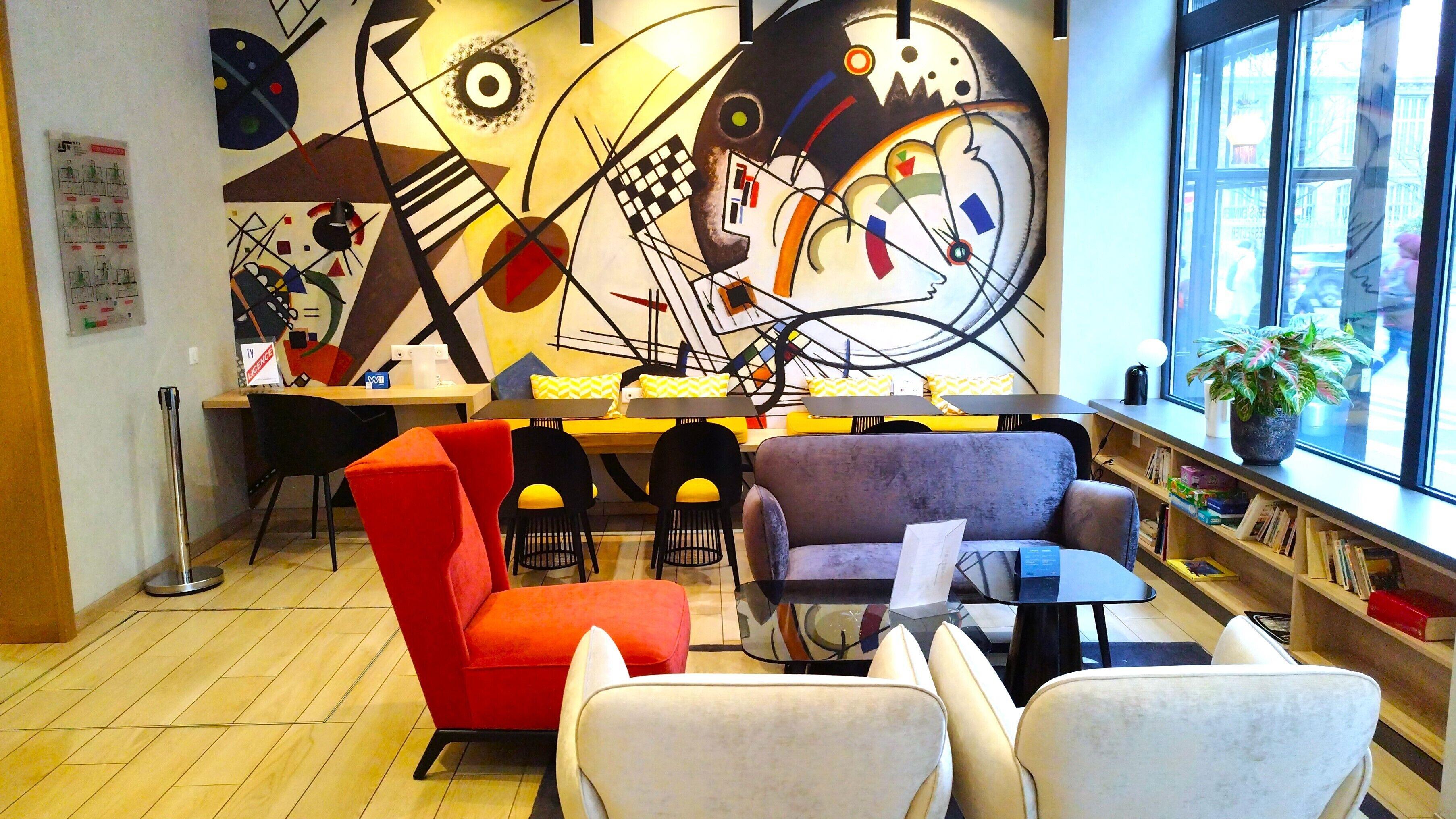 Avia Saphir Montparnasse Paris