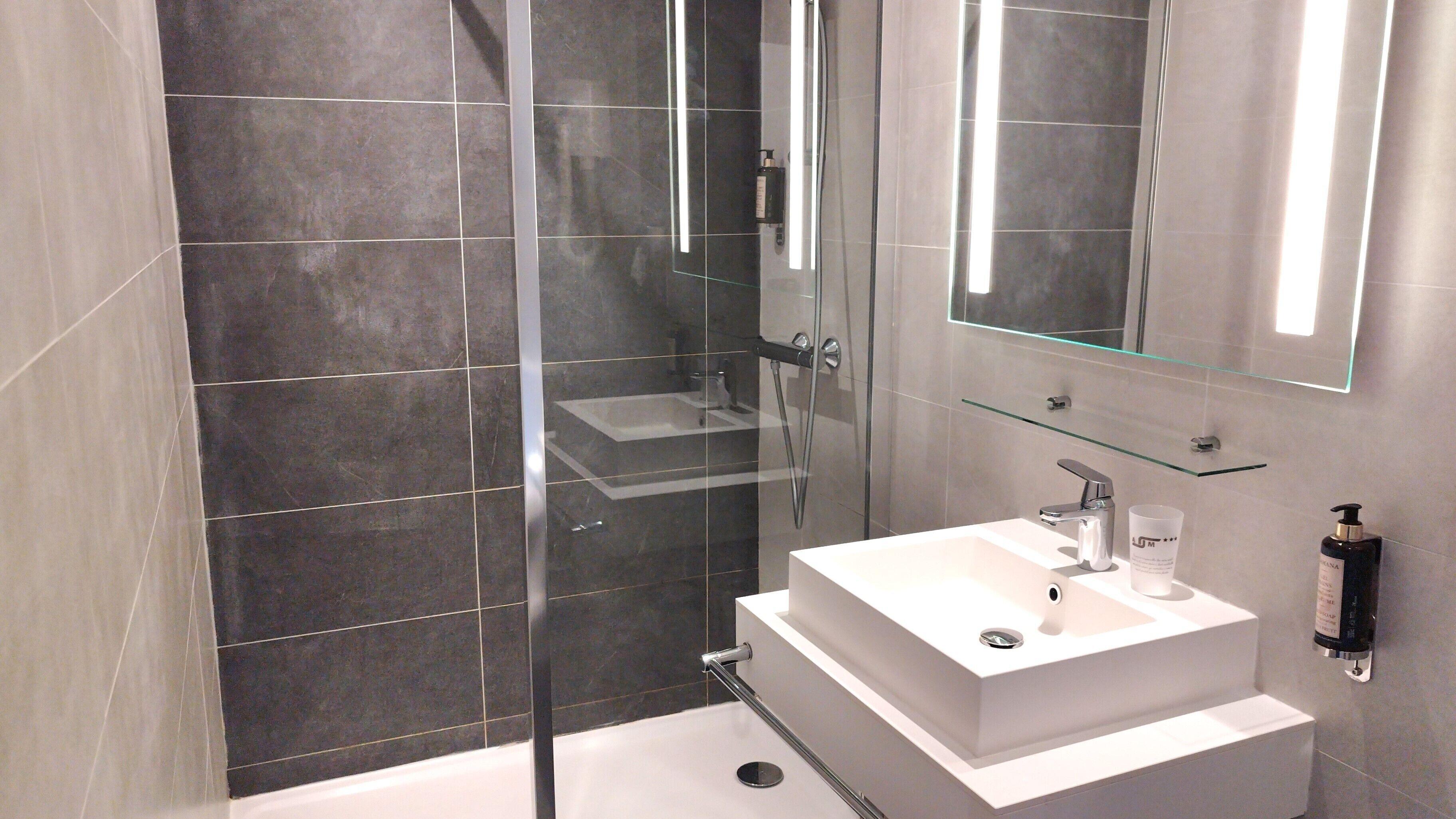 Avia Saphir Montparnasse Hotel Paris